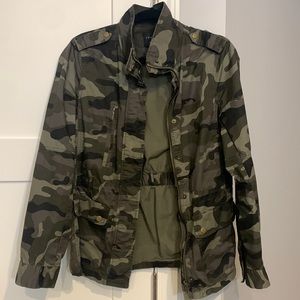 Camo lightweight jacket, like new condition